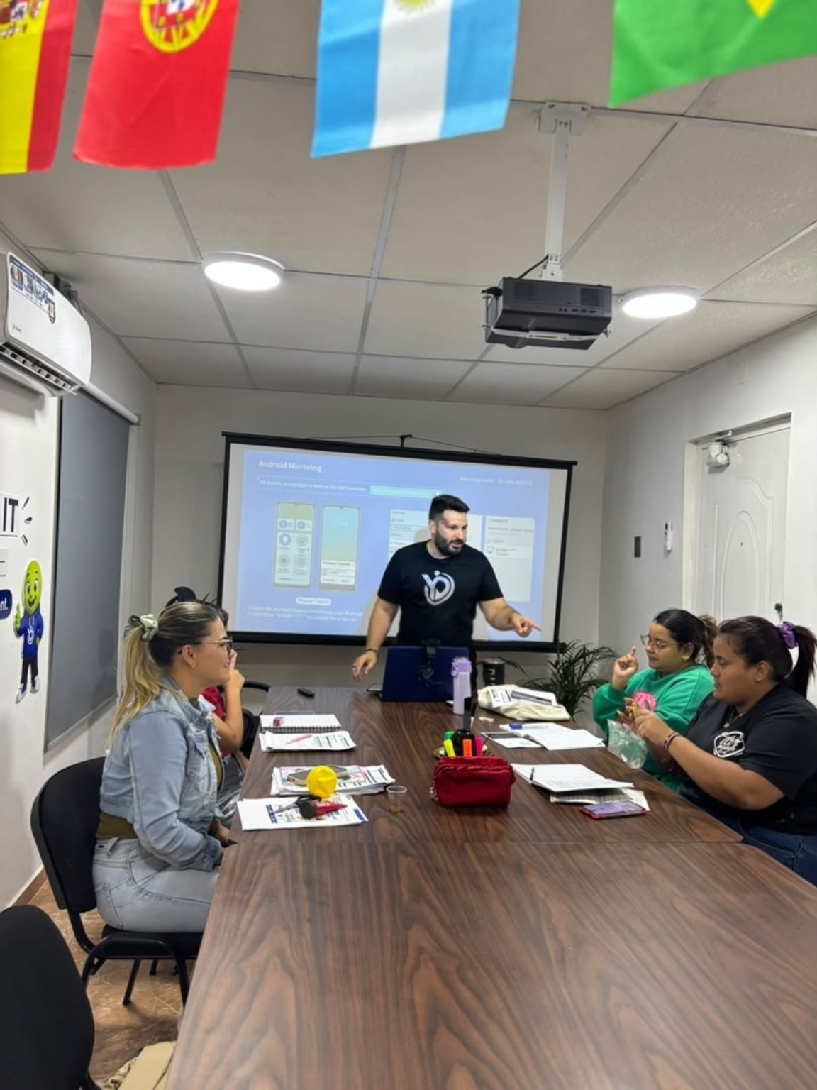 Clase de inglés en YOU CAN DO IT ACADEMY